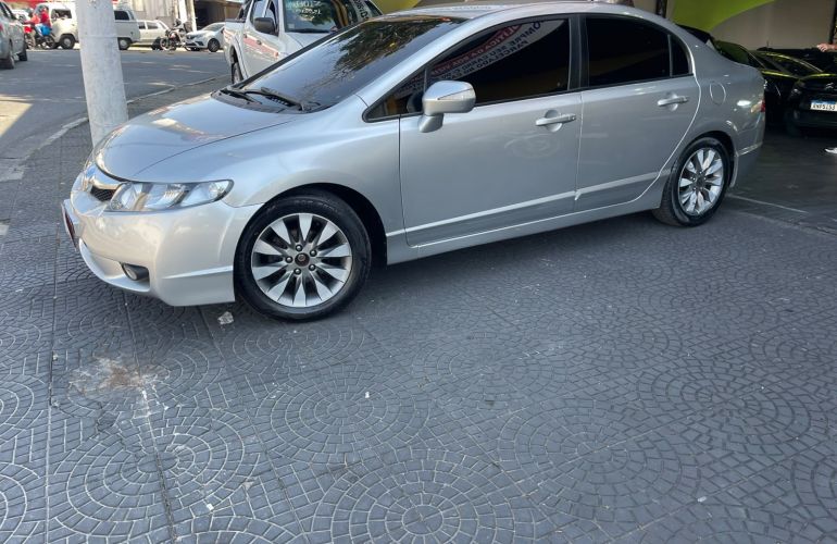 Honda Civic 1.8 Lxl 16v - Foto #2