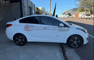 Hyundai Hb20s 1.6 Comfort Plus 16v - Foto #4