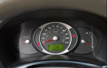 Hyundai Tucson 2.0 GL 2WD 16v - Foto #4