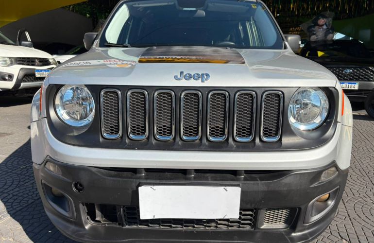 Jeep Renegade 1.8 16V Sport - Foto #3