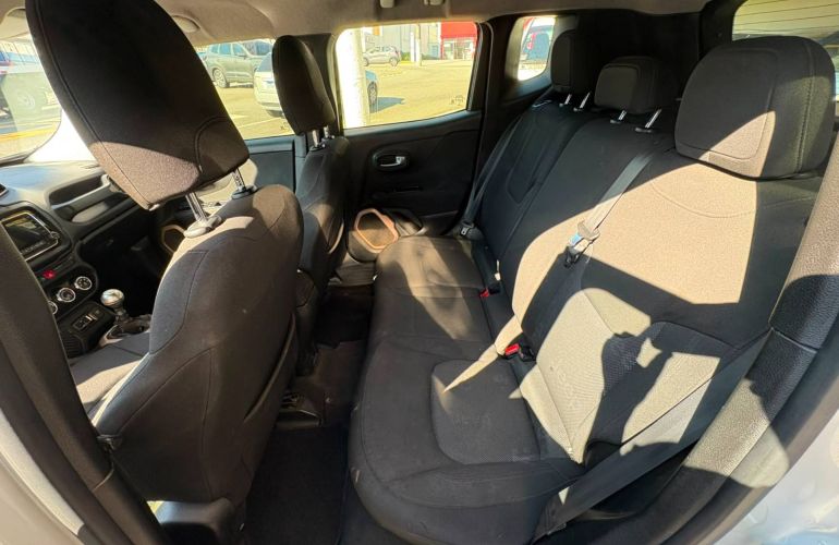 Jeep Renegade 1.8 16V Sport - Foto #8