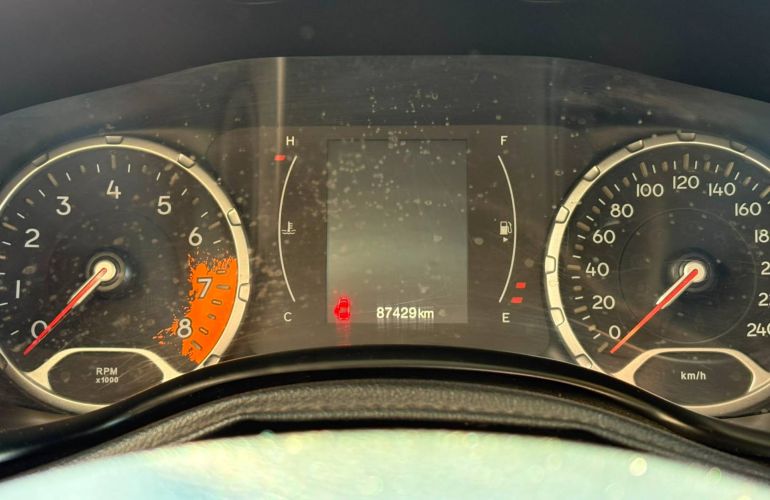 Jeep Renegade 1.8 16V Sport - Foto #9