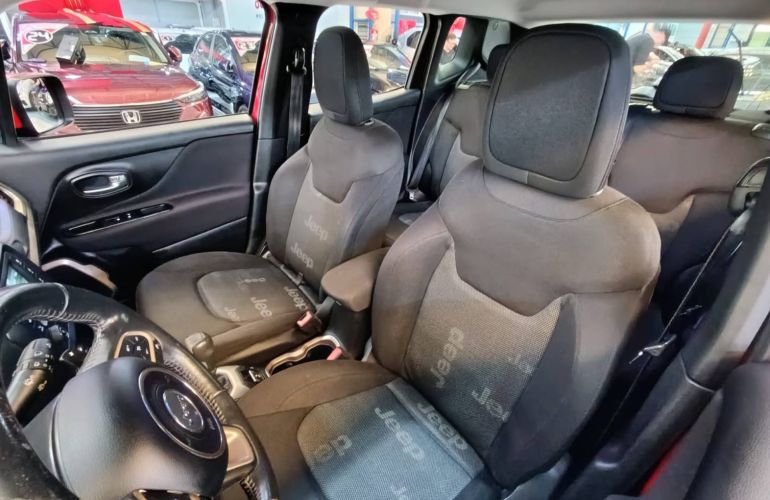 Jeep Renegade 1.8 16V Longitude - Foto #7