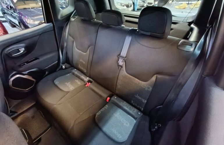 Jeep Renegade 1.8 16V Longitude - Foto #8