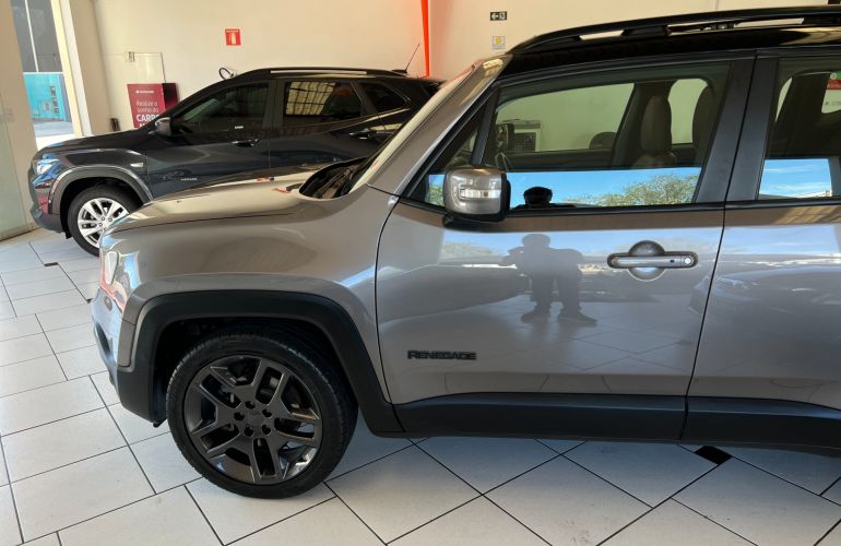 Jeep Renegade 1.8 16V Limited - Foto #3