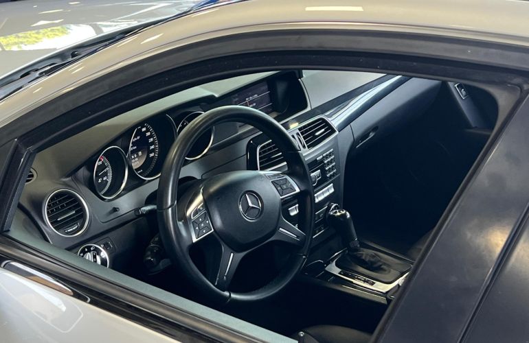 Mercedes-Benz C 180 1.6 Cgi Classic 16V Turbo - Foto #8