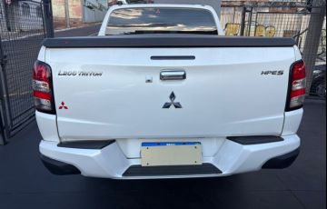 Mitsubishi L200 Triton 2.4 16V Turbo Sport Hpe-s CD 4x4 - Foto #6
