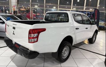 Mitsubishi L200 Triton 2.4 16V Turbo Sport GL CD 4x4 - Foto #2