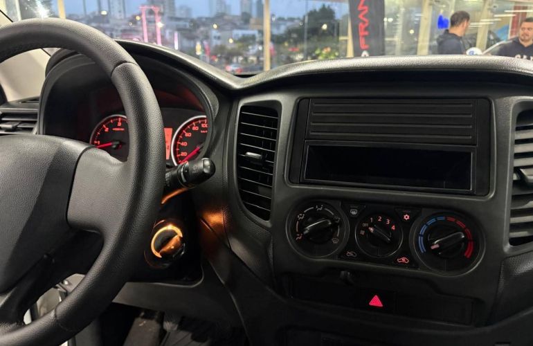 Mitsubishi L200 Triton 2.4 16V Turbo Sport GL CD 4x4 - Foto #8