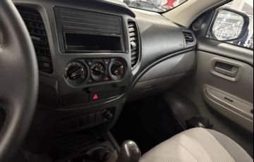Mitsubishi L200 Triton 2.4 16V Turbo Sport GL CD 4x4 - Foto #10
