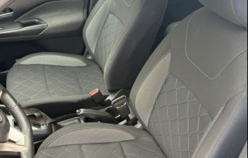 Nissan Kicks 1.6 S CVT (Flex) - Foto #3