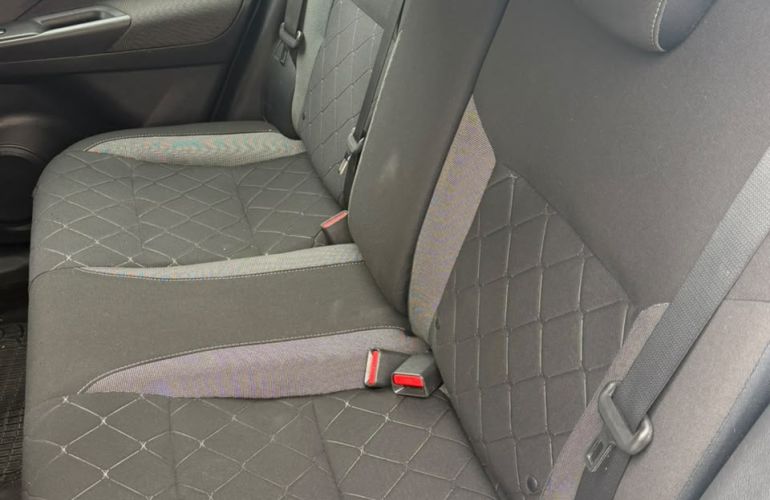 Nissan Kicks 1.6 S CVT (Flex) - Foto #4