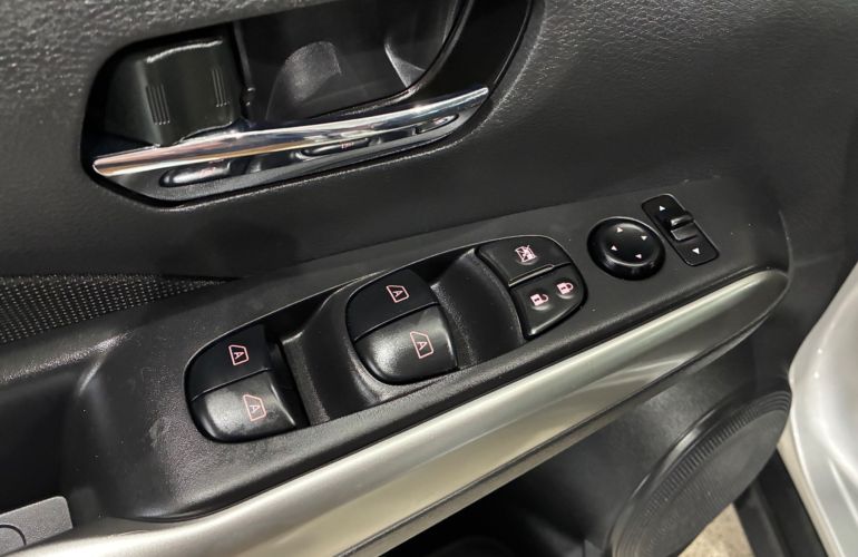 Nissan Kicks 1.6 16V Advance - Foto #10