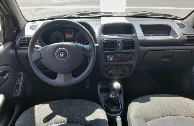 Renault Clio 1.0 Expression 16v - Foto #3