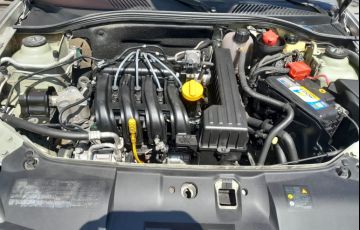 Renault Clio 1.0 Expression 16v - Foto #4