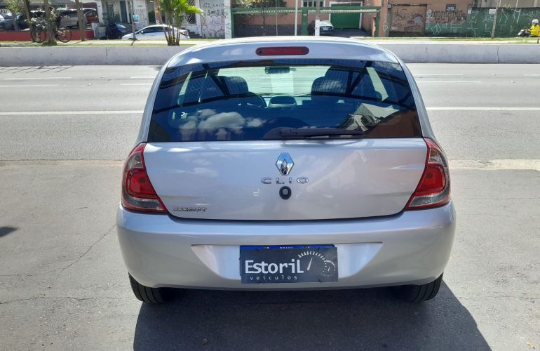 Renault Clio 1.0 Expression 16v - Foto #8