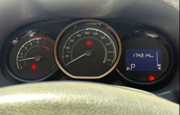 Renault Duster 2.0 Dynamique 4x2 16v - Foto #9
