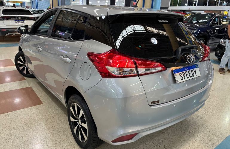Toyota Yaris 1.3 16V Xl - Foto #6