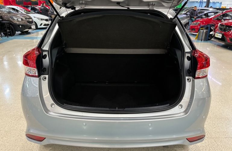 Toyota Yaris 1.3 16V Xl - Foto #9