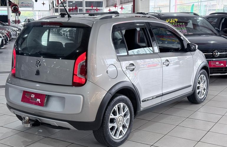 Volkswagen Cross Up 1.0 MPi 12v - Foto #6