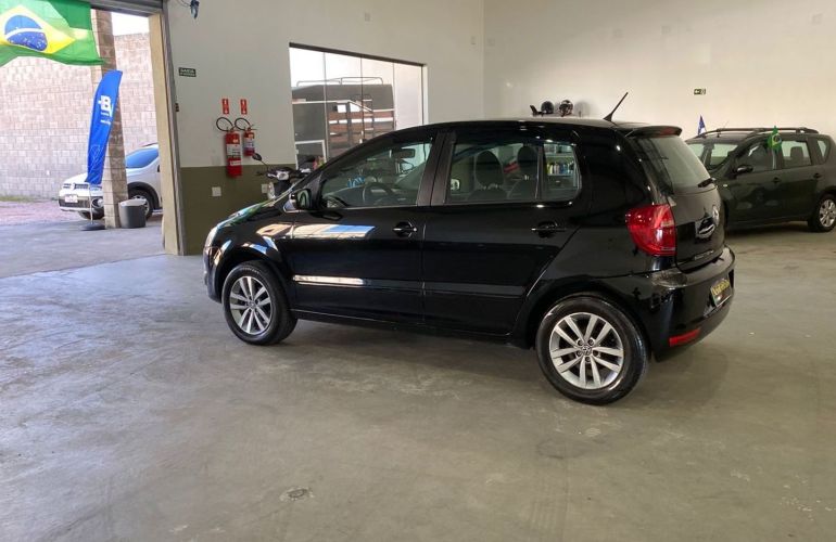Volkswagen Fox 1.6 Mi 8V Flex 4p Automatizado - Foto #5