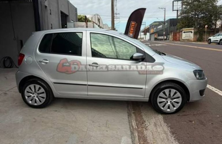 Volkswagen Fox 1.0 Mi 8v - Foto #4