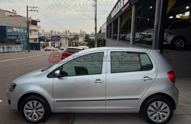 Volkswagen Fox 1.0 Mi 8v - Foto #5