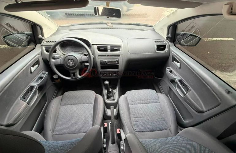 Volkswagen Fox 1.0 Mi 8v - Foto #10