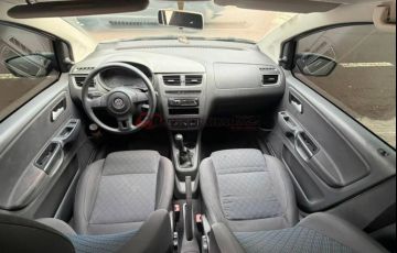 Volkswagen Fox 1.0 Mi 8v - Foto #10