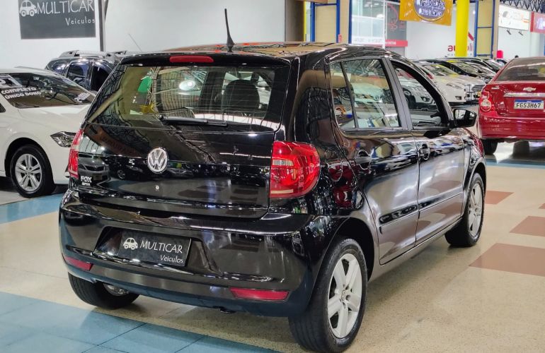 Volkswagen Fox 1.0 Mi 8v - Foto #4