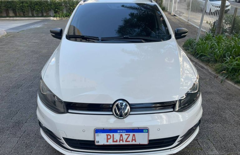 Volkswagen Fox 1.0 MPi Track 12v - Foto #2
