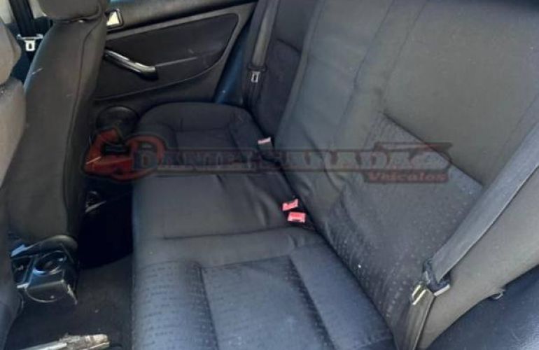 Volkswagen Golf 1.6 Mi 8v - Foto #9