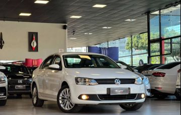 Volkswagen Jetta 2.0 TSi Highline 200cv