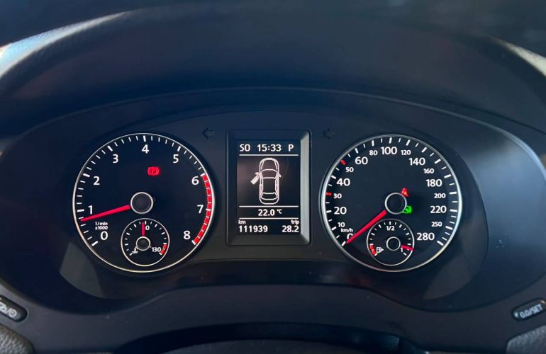 Volkswagen Jetta 2.0 TSi Highline 200cv - Foto #6