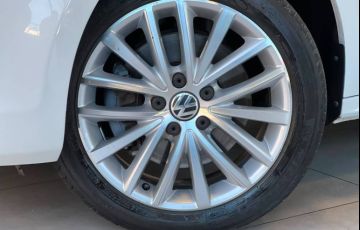 Volkswagen Jetta 2.0 TSi Highline 200cv - Foto #9