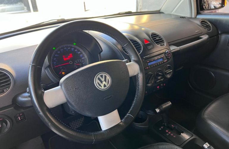 Volkswagen New Beetle 2.0 Mi 8v - Foto #4