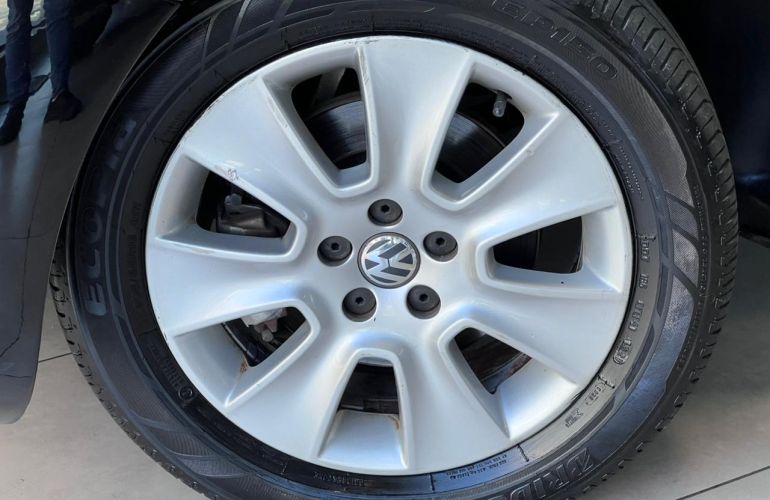 Volkswagen New Beetle 2.0 Mi 8v - Foto #8