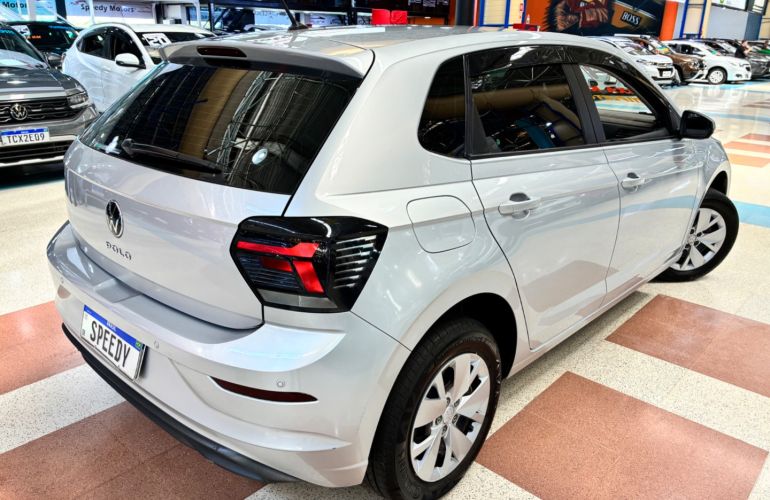 Volkswagen Polo 1.0 Mpi - Foto #6