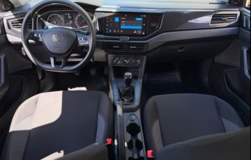 Volkswagen Polo 1.0 MPi Track - Foto #9