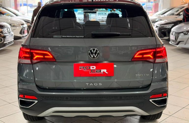 Volkswagen Taos 250 TSi Highline - Foto #5