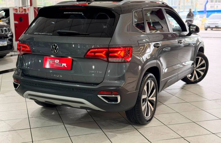 Volkswagen Taos 250 TSi Highline - Foto #6