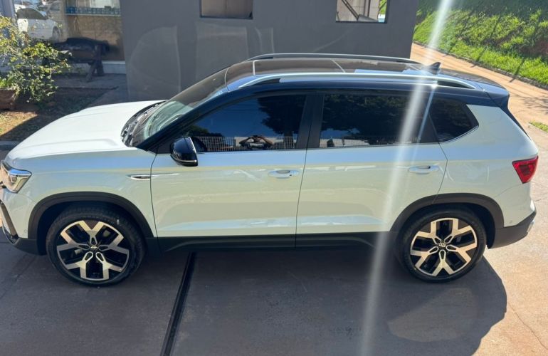 Volkswagen Taos 1.4 250 TSi Total Highline - Foto #5