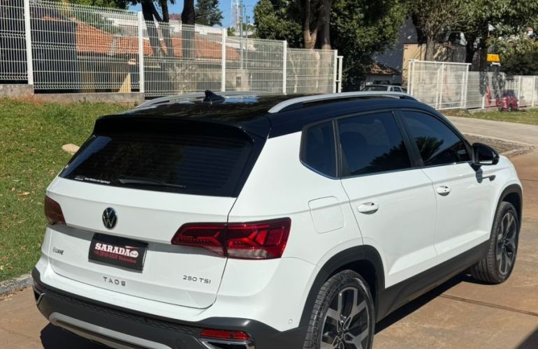 Volkswagen Taos 1.4 250 TSi Total Highline - Foto #7