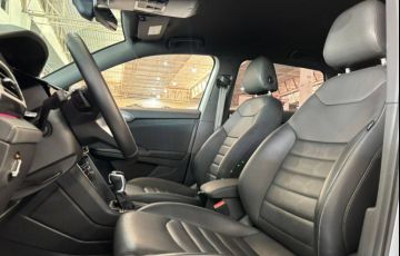 Volkswagen Taos 1.4 250 TSi Total Highline - Foto #8