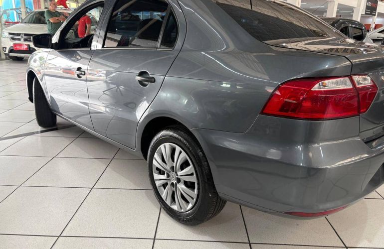 Volkswagen Voyage 1.0 12v Mpi - Foto #4