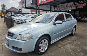 Chevrolet Astra Hatch 2.0 (Flex)