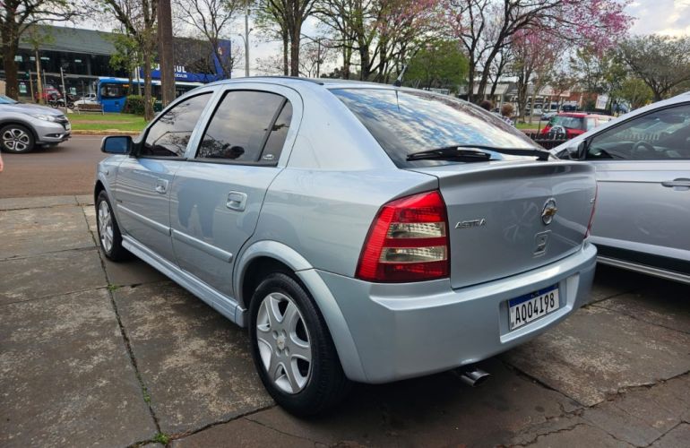 Chevrolet Astra Hatch 2.0 (Flex) - Foto #3