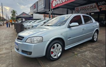 Chevrolet Astra Hatch 2.0 (Flex) - Foto #4