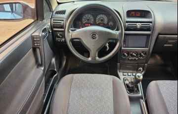 Chevrolet Astra Hatch 2.0 (Flex) - Foto #5
