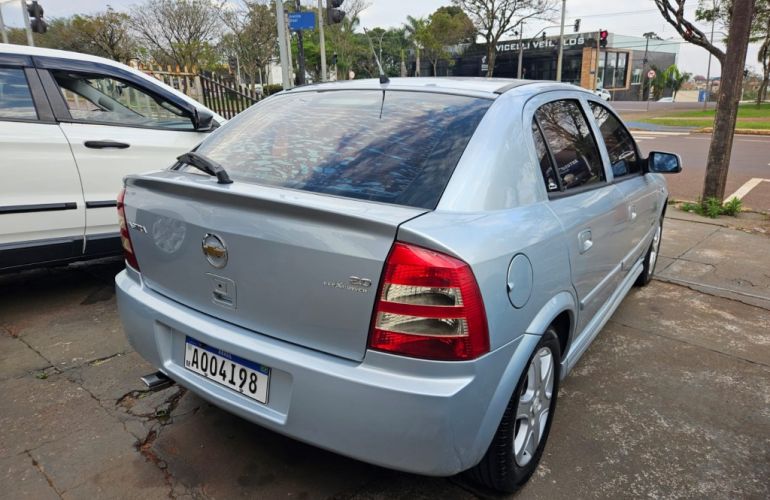 Chevrolet Astra Hatch 2.0 (Flex) - Foto #6
